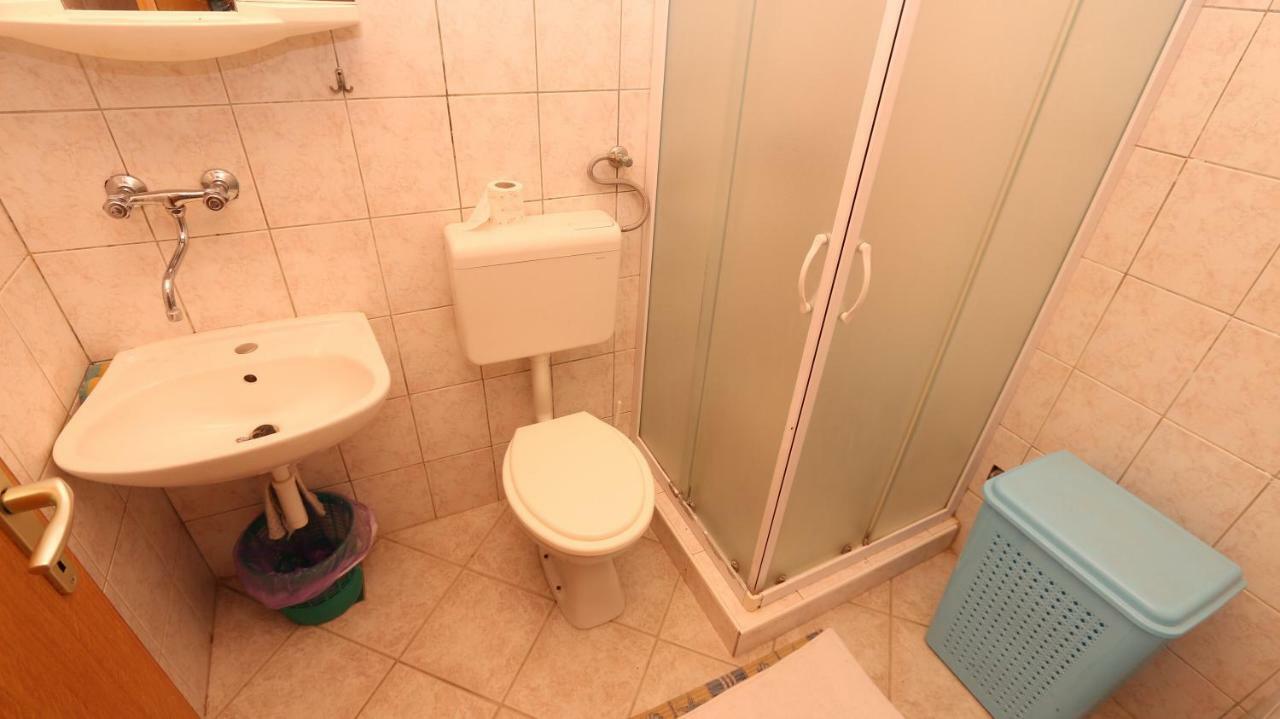 Dinka Guesthouse Makarska Exterior foto