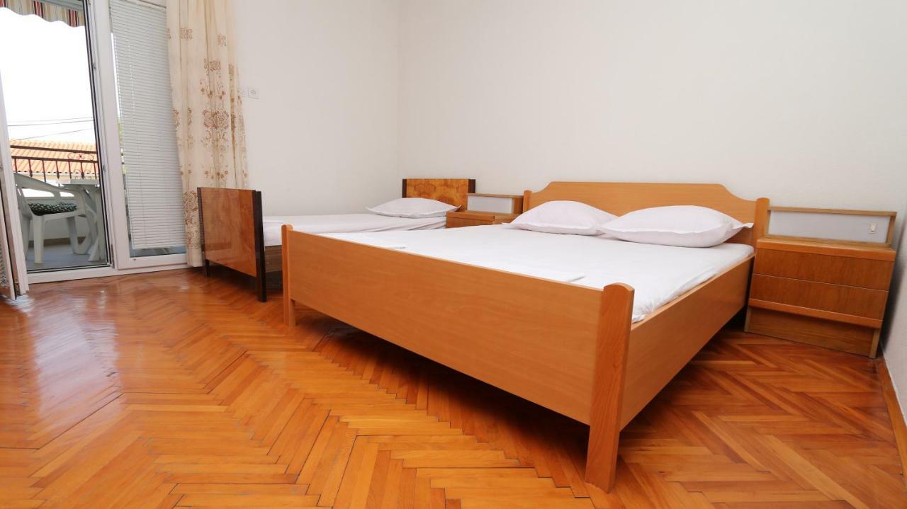 Dinka Guesthouse Makarska Exterior foto