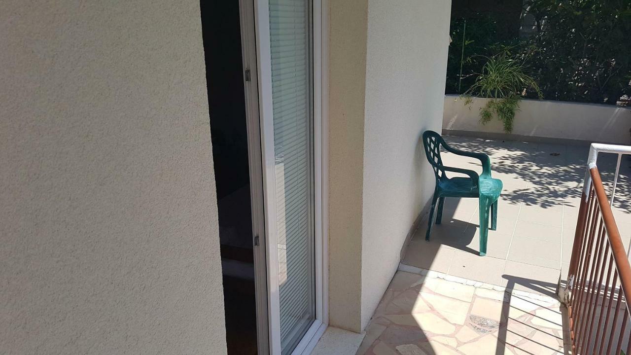 Dinka Guesthouse Makarska Exterior foto